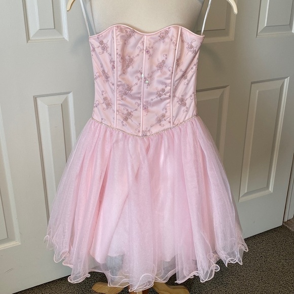 Girls Strapless Pink Party Dress, Size Girl's Medium - Worn One Time in EUC - Picture 1 of 10